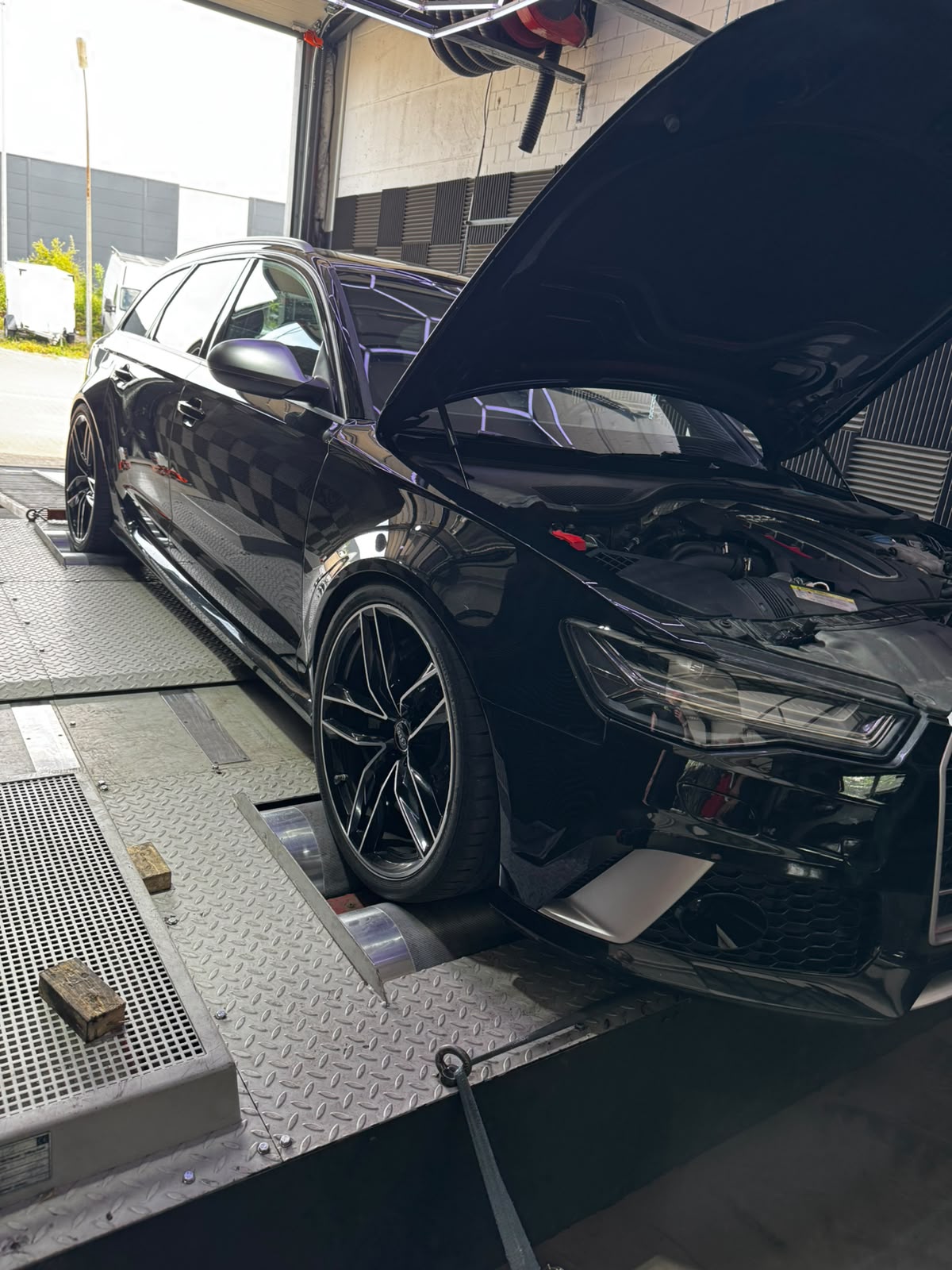 AUDI RS6